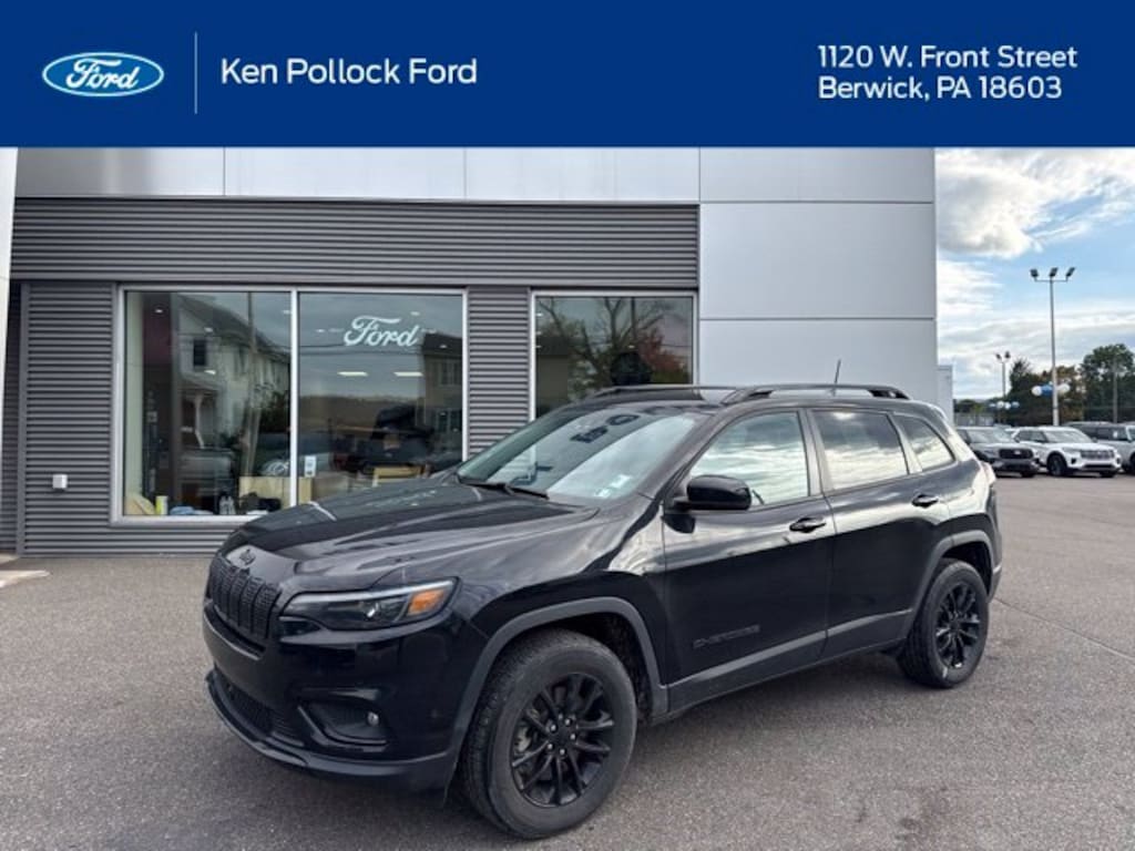 Used 2023 Jeep Cherokee Altitude SUV