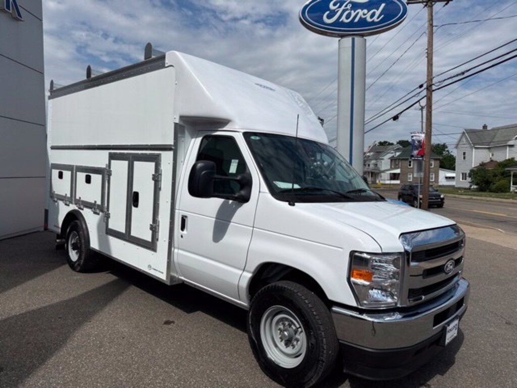 New 2026 Ford E-350SD Base Cab/Chassis