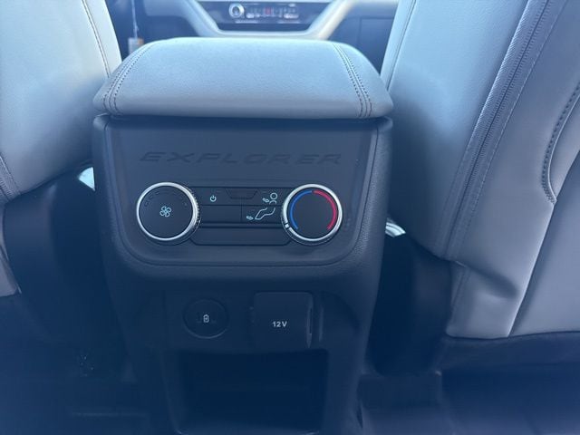 2026 Ford Explorer Active - Photo 30