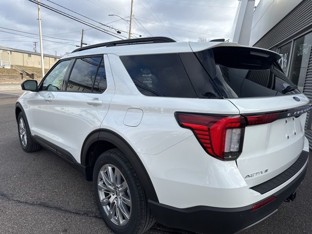 2026 Ford Explorer Active - Photo 8