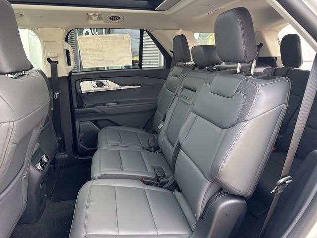 2026 Ford Explorer Active - Photo 37