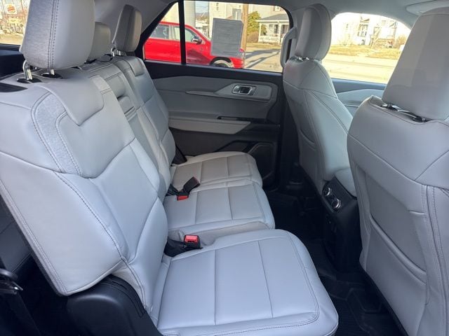 2026 Ford Explorer Active - Photo 29
