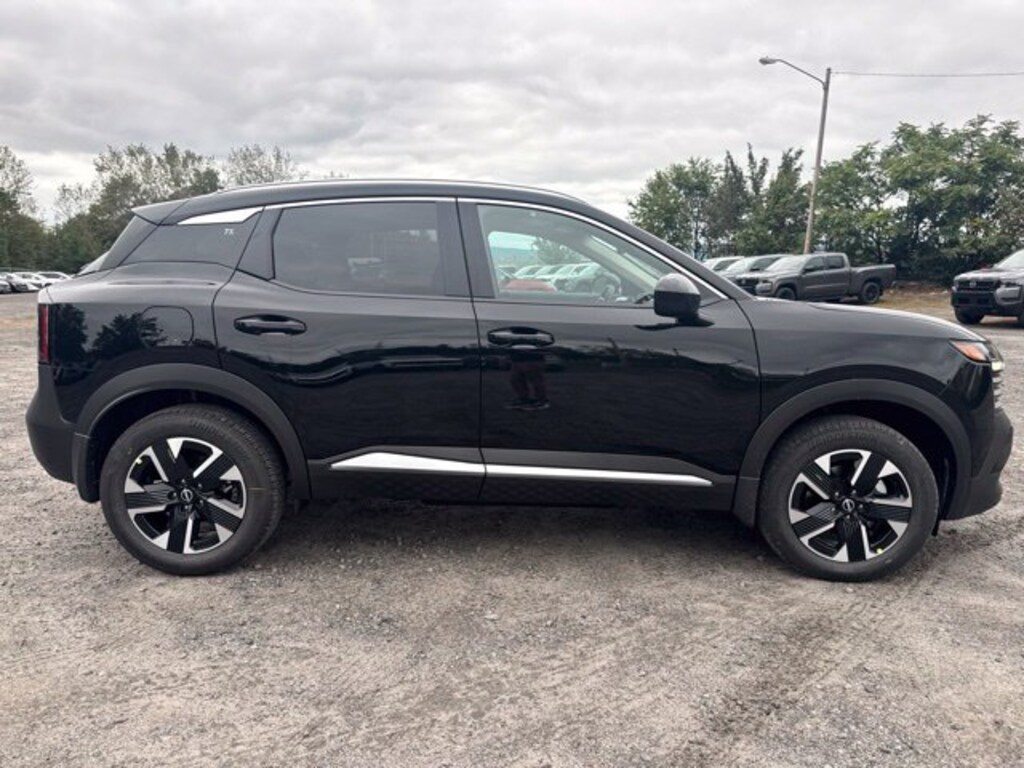 New 2027 Nissan Kicks SV SUV