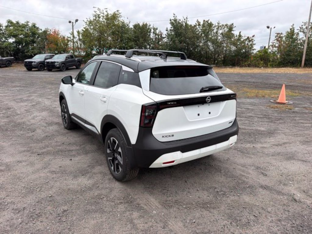 New 2027 Nissan Kicks SV SUV