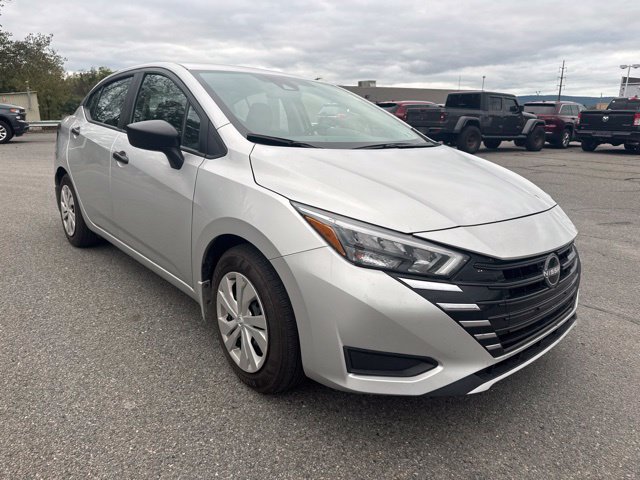 Used 2025 Nissan Versa 1.6 S Sedan