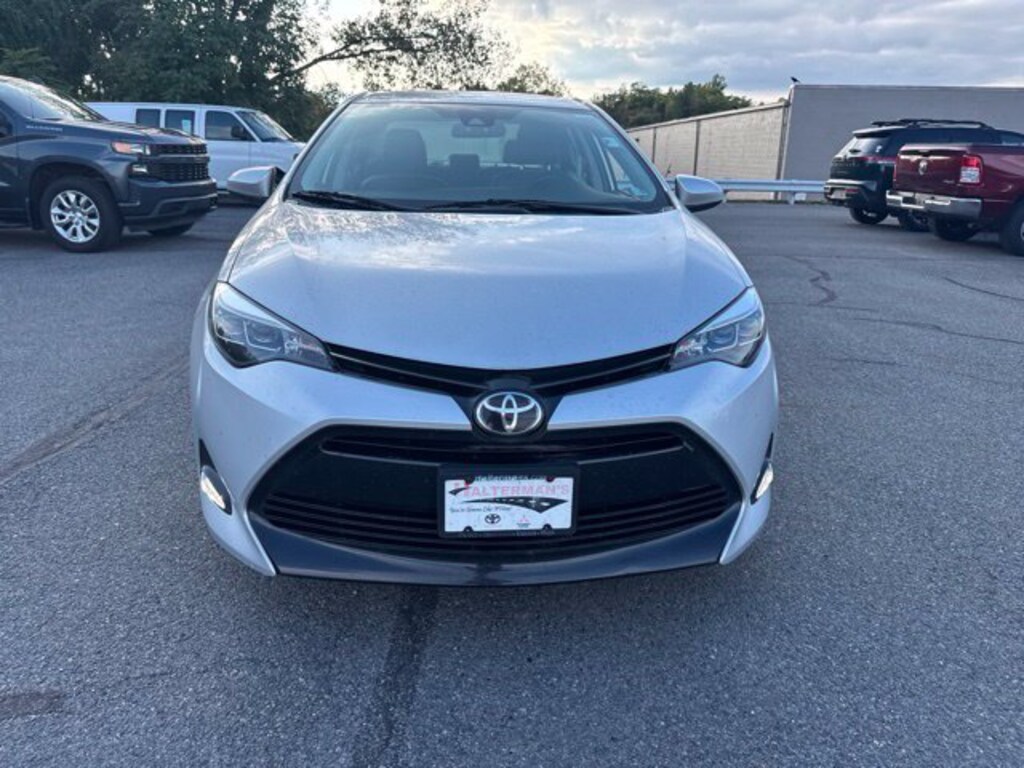 Used 2019 Toyota Corolla XLE Sedan
