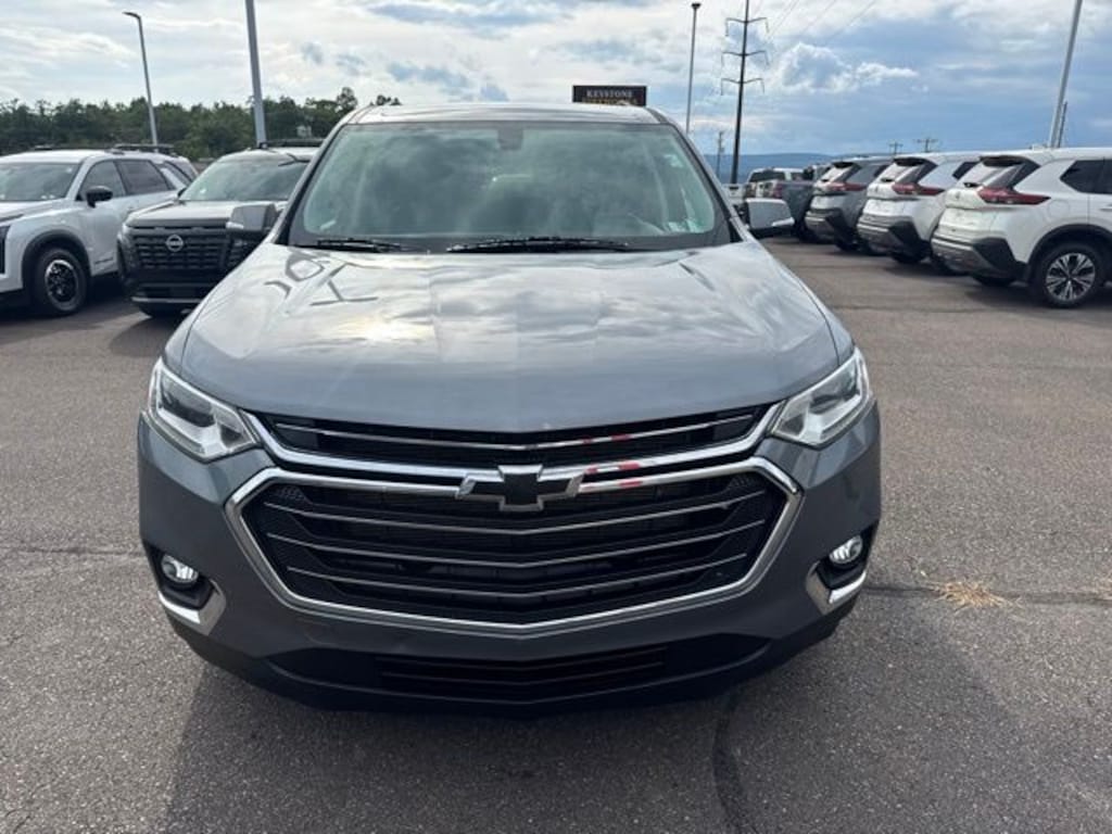 Used 2021 Chevrolet Traverse LT Leather SUV