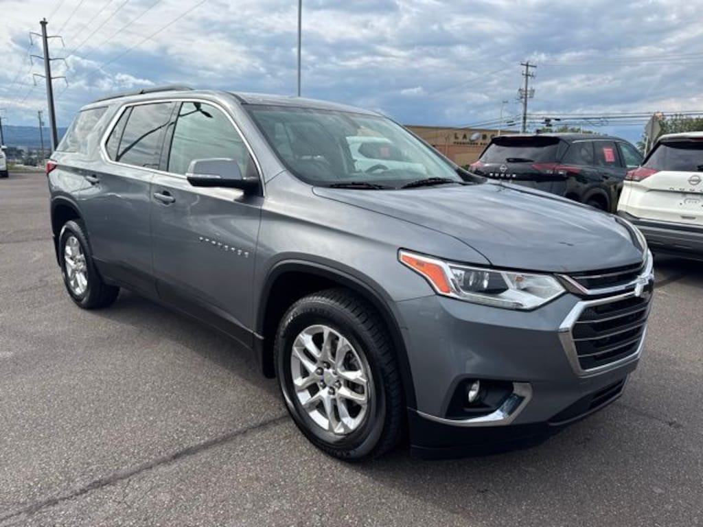 Used 2021 Chevrolet Traverse LT Leather SUV