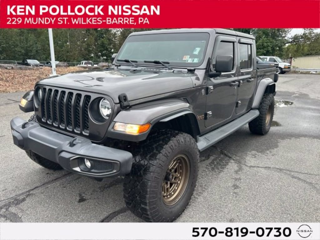 Used 2021 Jeep Gladiator Overland Truck
