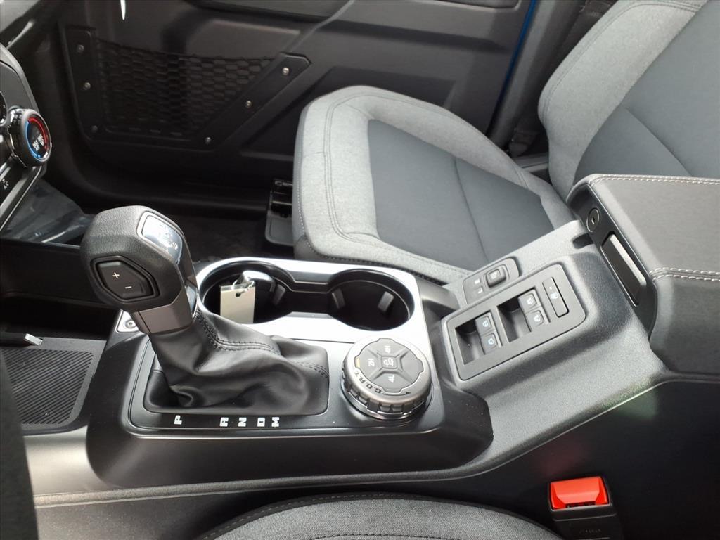 2025 Ford Bronco 4-Door Base - Photo 9