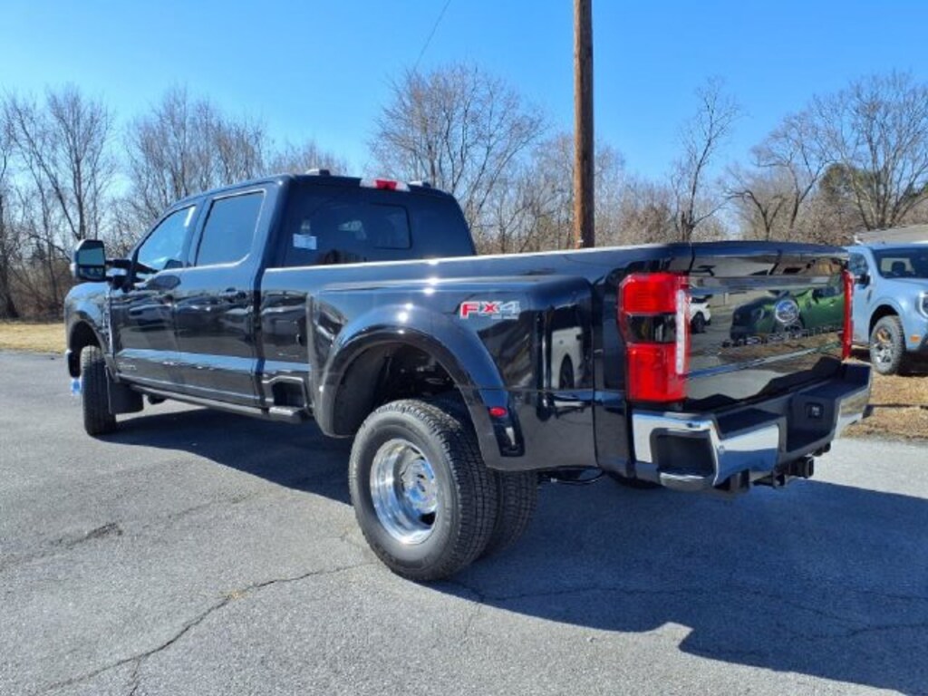 Used 2025 Ford F-350 Lariat Super Duty Crew Cab Long Bed Truck