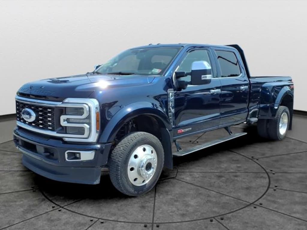 Used 2025 Ford F-450SD Platinum Truck