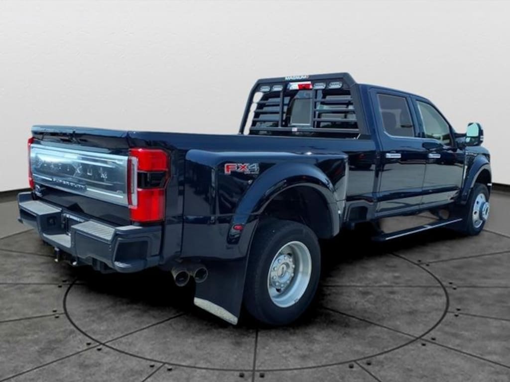 Used 2025 Ford F-450SD Platinum Truck