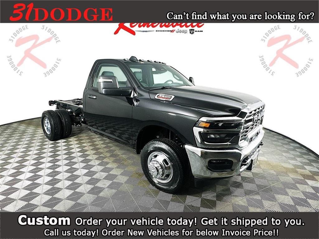 2026 Ram 3500 Chassis Cab TRADESMAN  REGULAR  4X4 60' CA Pickup