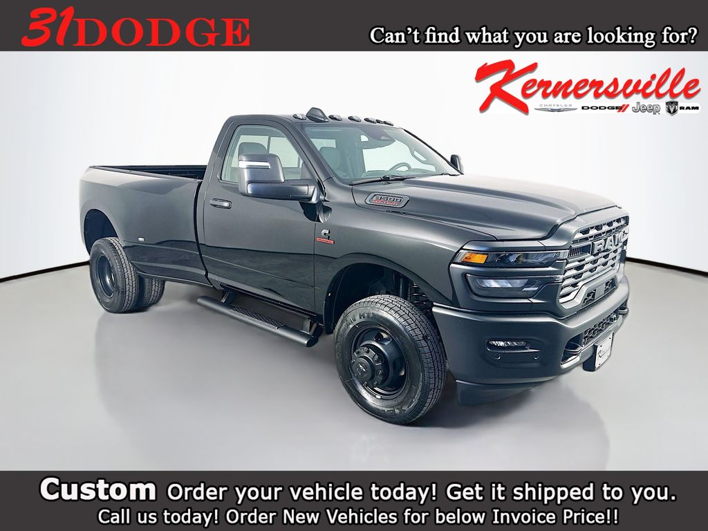 2026 Ram 3500 TRADESMAN REGULAR CAB 4X4 8' BOX Pickup
