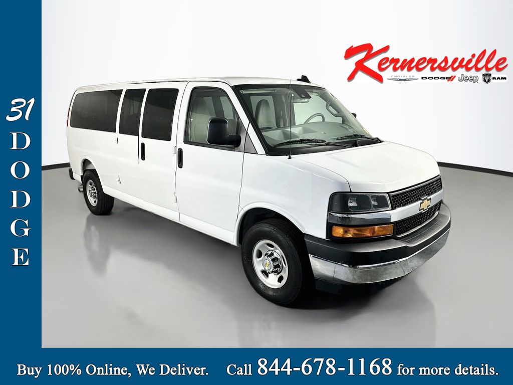 2025 Chevrolet Express 3500 LT Passenger Van