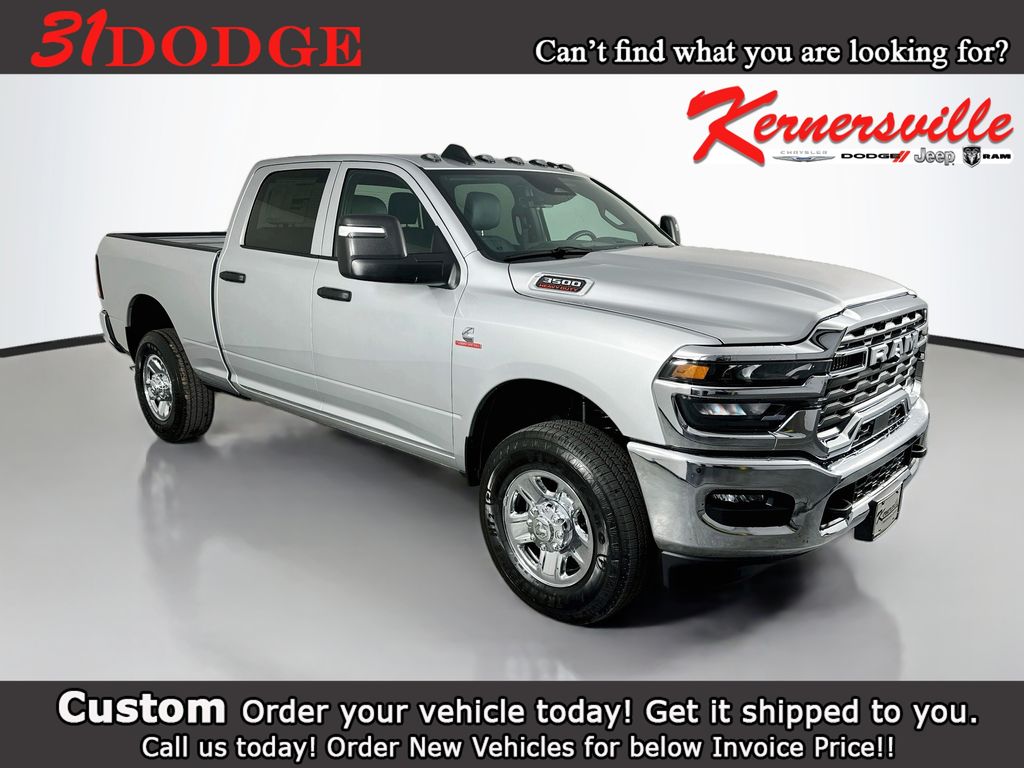 2026 Ram 3500 TRADESMAN CREW CAB 4X4 6'4 BOX Pickup