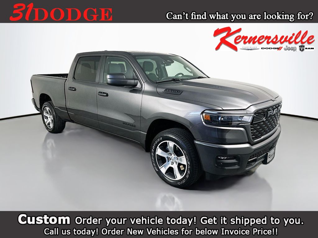 2026 Ram 1500 EXPRESS CREW CAB 4X4 6'4 BOX Pickup