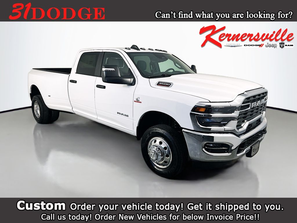 2026 Ram 3500 BIG HORN CREW CAB 4X4 8' BOX Pickup