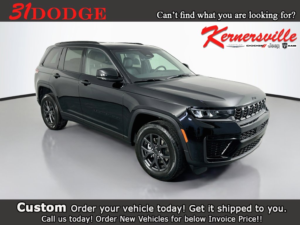 2027 Jeep Grand Cherokee LAREDO ALTITUDE 4X4 Sport Utility