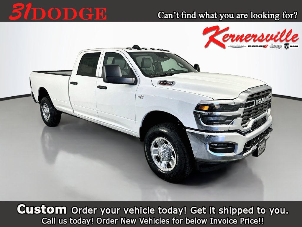 2027 Ram 2500 TRADESMAN CREW CAB 4X4 8' BOX Pickup