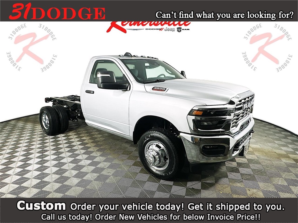 2026 Ram 3500 Chassis Cab TRADESMAN  REGULAR  4X4 60' CA Pickup