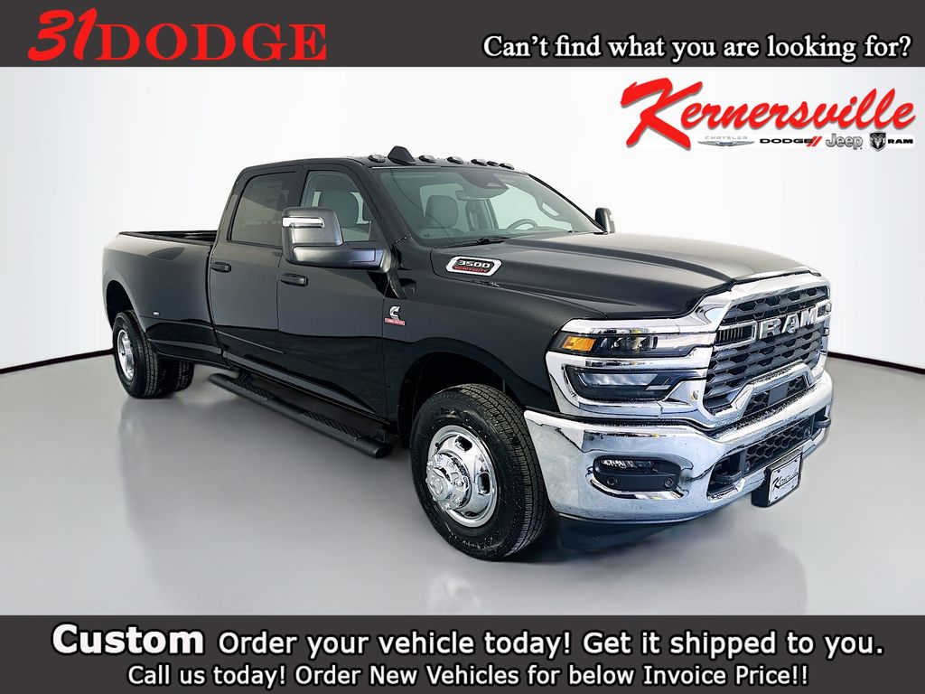 2026 Ram 3500 TRADESMAN CREW CAB 4X2 8' BOX Pickup