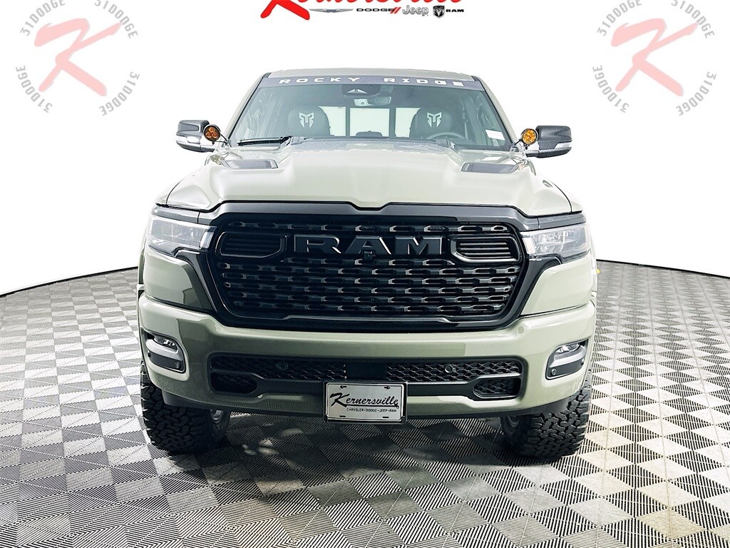 New 2026 Ram 1500 BIG HORN CREW CAB 4X4 5'7 BOX Pickup