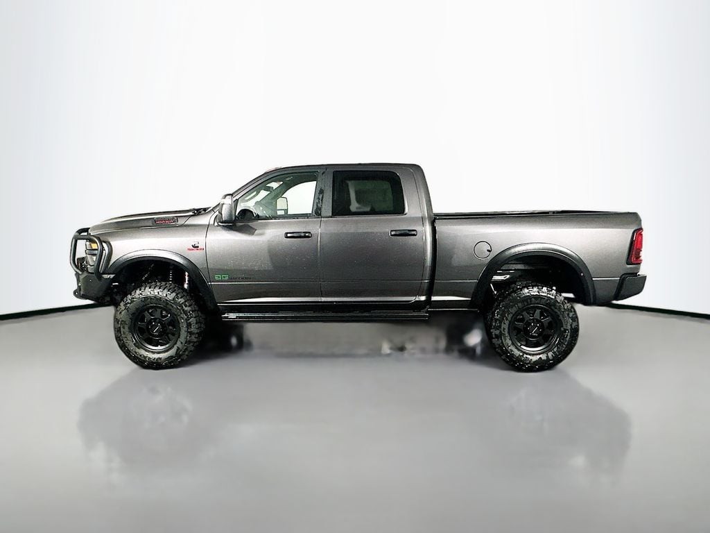 New 2025 Ram 2500 BIG HORN CREW CAB 4X4 6'4 BOX Pickup