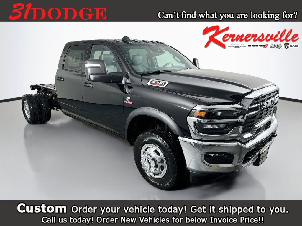 2027 Ram 3500 Chassis Cab TRADESMAN CREW   4X4 60' CA Pickup