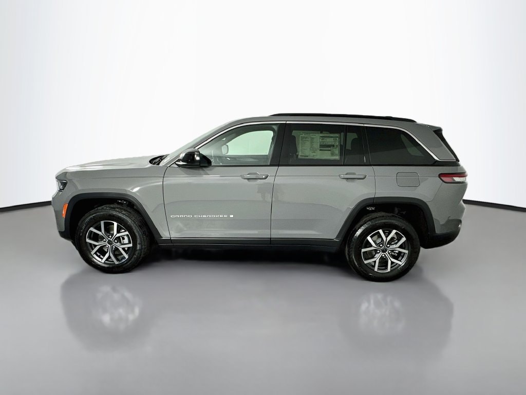 New 2027 Jeep Grand Cherokee Laredo X SUV