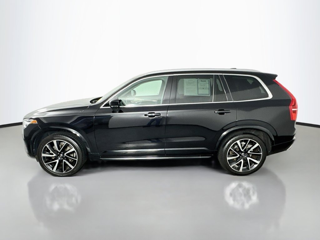 Used 2021 Volvo XC90 T6 Momentum SUV