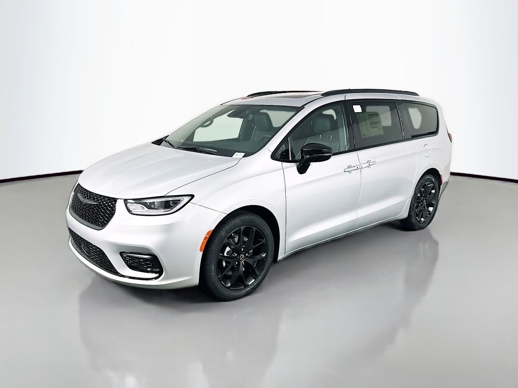New 2026 Chrysler Pacifica Limited S Appearance Passenger Van