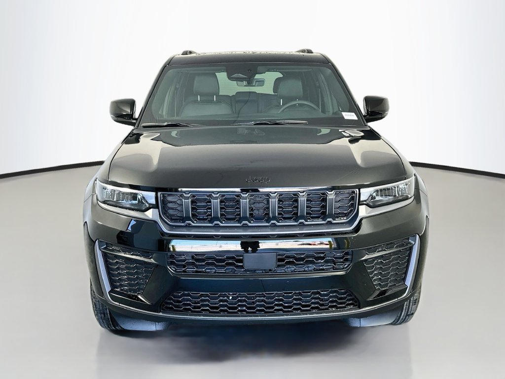 New 2027 Jeep Grand Cherokee Laredo Altitude SUV