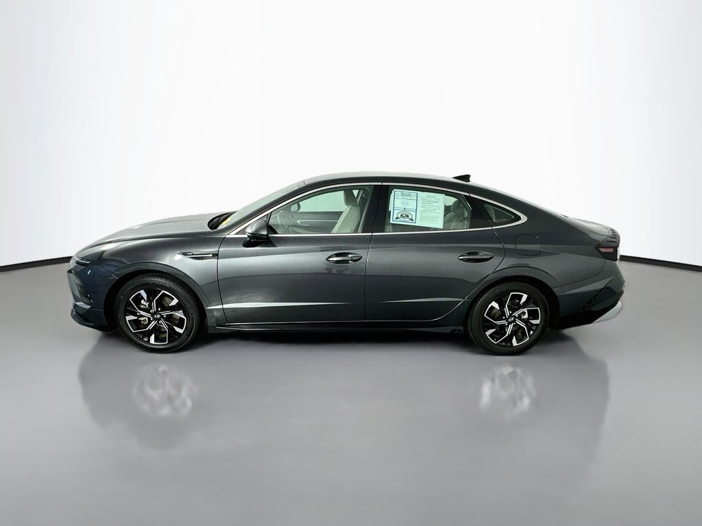 Used 2025 Hyundai Sonata SEL Sedan