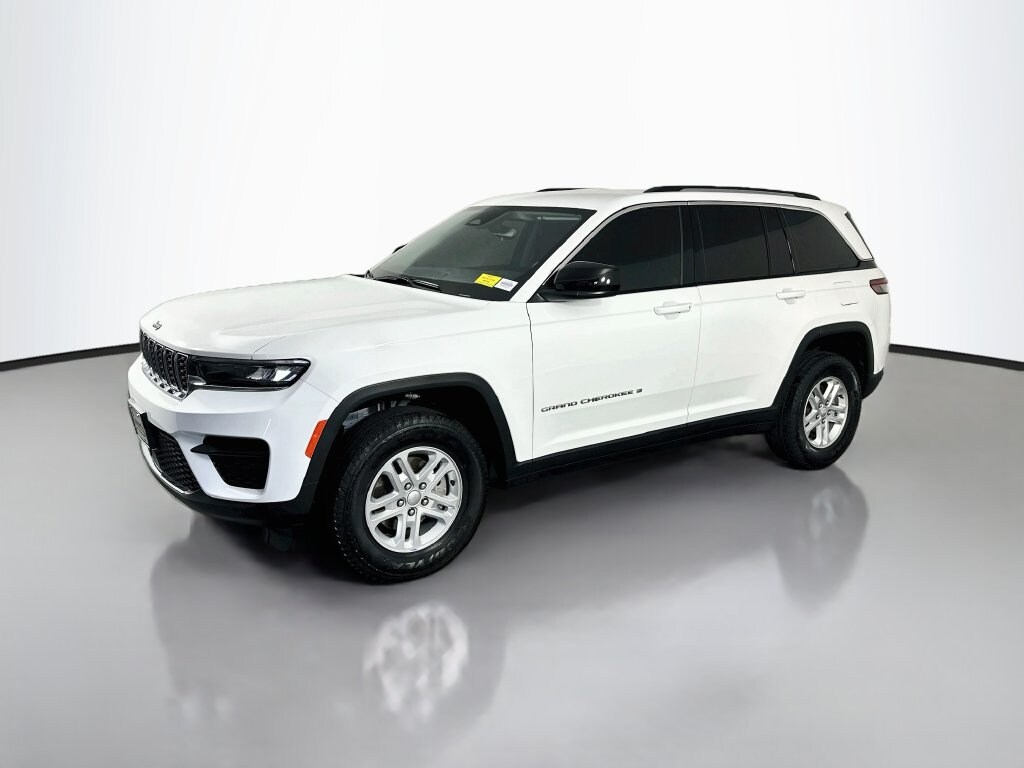 Used 2023 Jeep Grand Cherokee Laredo Sport Utility