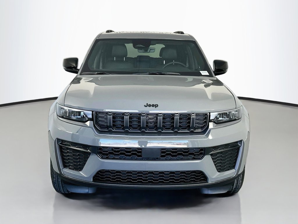 New 2027 Jeep Grand Cherokee Laredo Altitude SUV