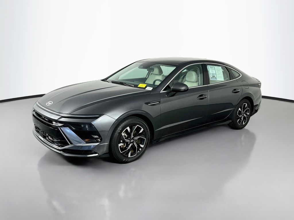 Used 2025 Hyundai Sonata SEL Sedan