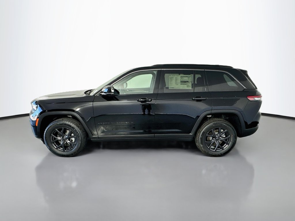 New 2027 Jeep Grand Cherokee Laredo Altitude SUV