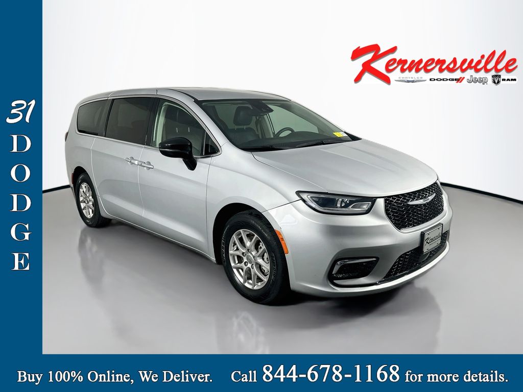 2024 Chrysler Pacifica