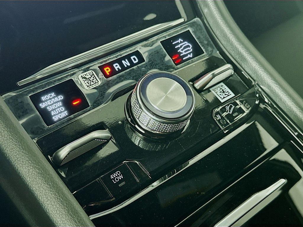 2025 Jeep Grand Cherokee L Overland - Photo 12