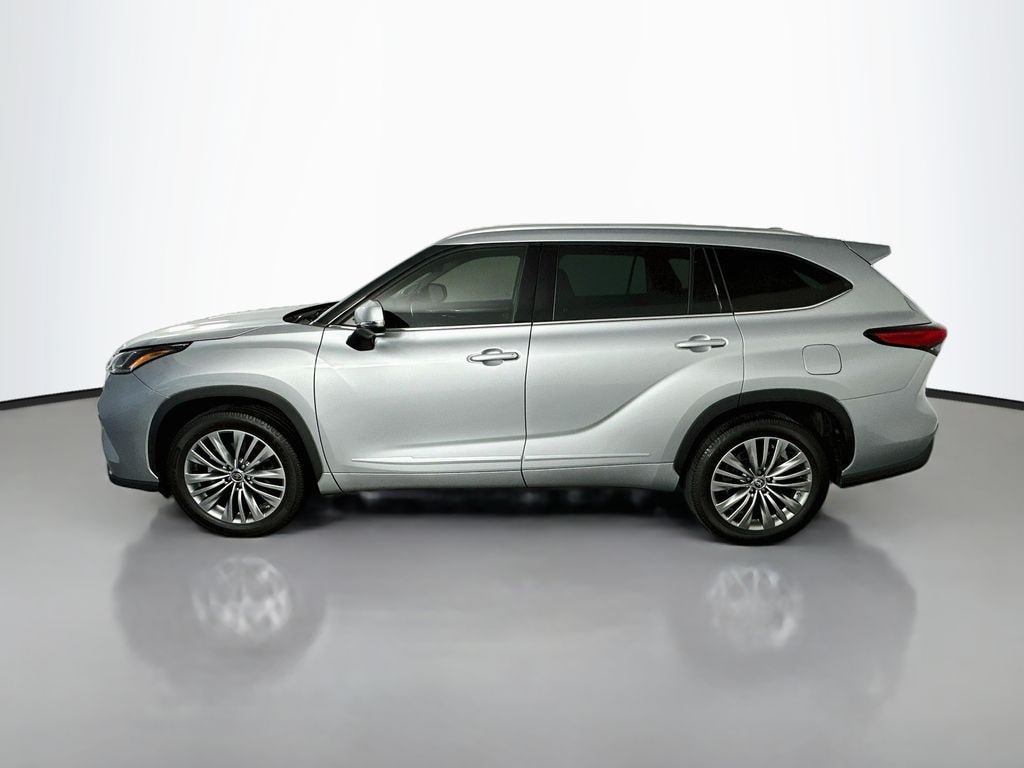 Used 2022 Toyota Highlander Platinum SUV