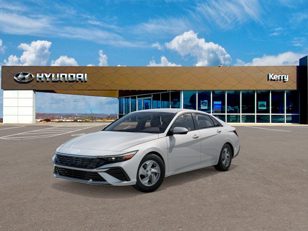 New 2026 Hyundai Elantra SE Sedan