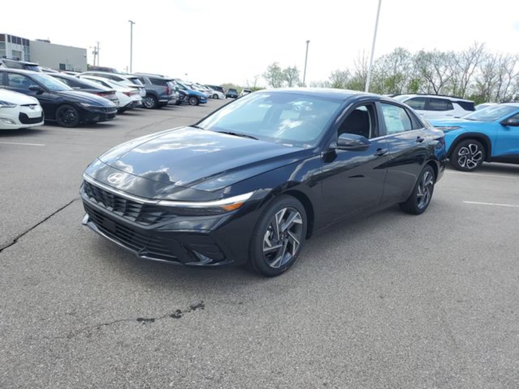 New 2026 Hyundai Elantra Limited Sedan