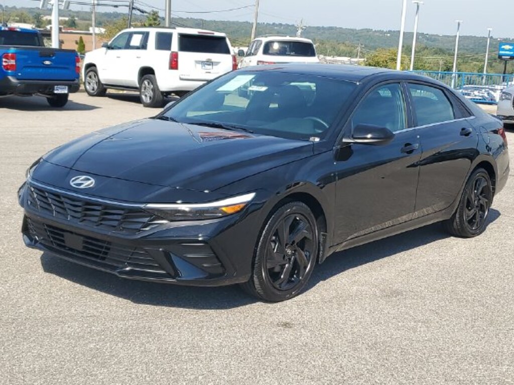 New 2026 Hyundai Elantra SEL Sport Sedan