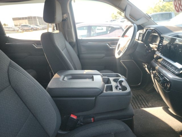 2023 Chevrolet Silverado 1500 LT - Photo 6