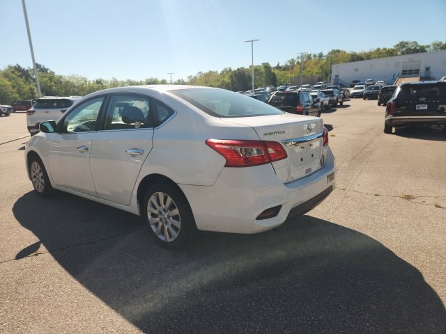 2019 Nissan Sentra S - Photo 11