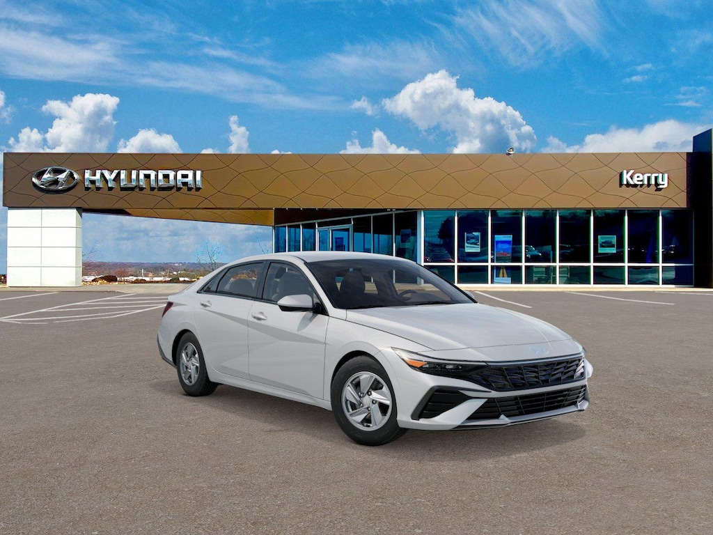 New 2026 Hyundai Elantra SE Sedan