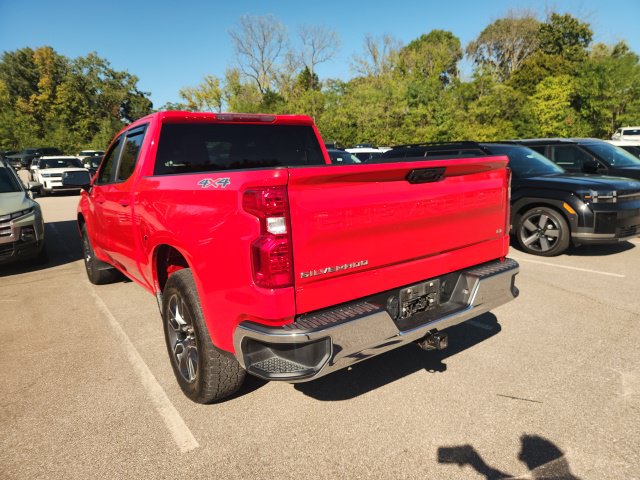 2023 Chevrolet Silverado 1500 LT - Photo 12