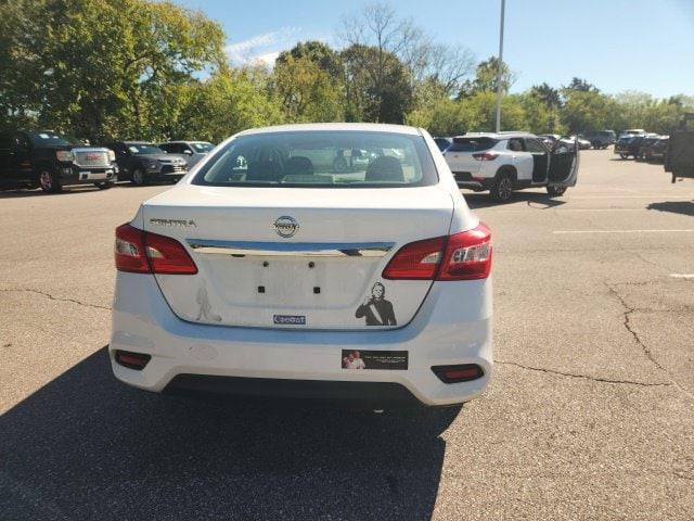 2019 Nissan Sentra S - Photo 9